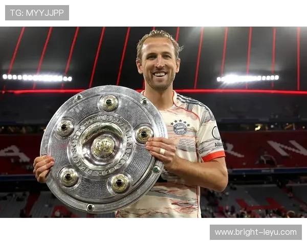 努涅斯与哈里·凯恩：中锋模板及战术适配性对比分析