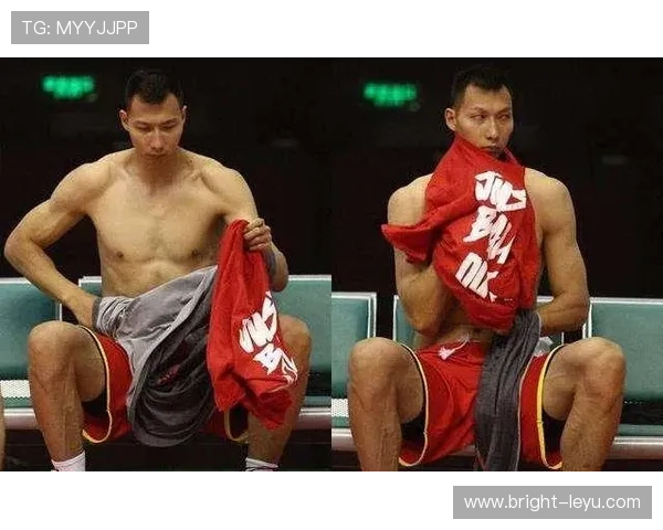 易建联家里冰箱贴都是蛋白粉空罐