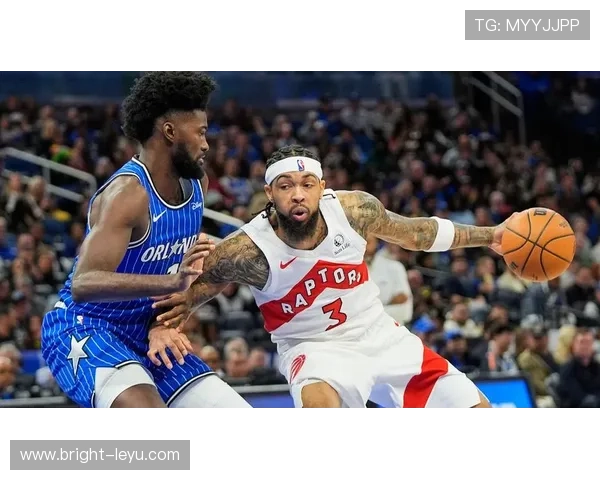 英格拉姆无球切入主导得分，区别于库里拉开投射